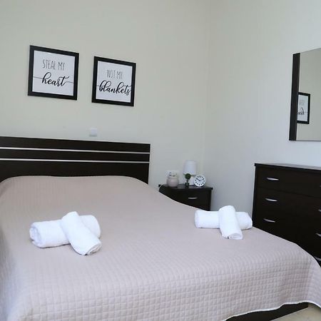 Angel Luxury Apartments เกราโมตี ภายนอก รูปภาพ
