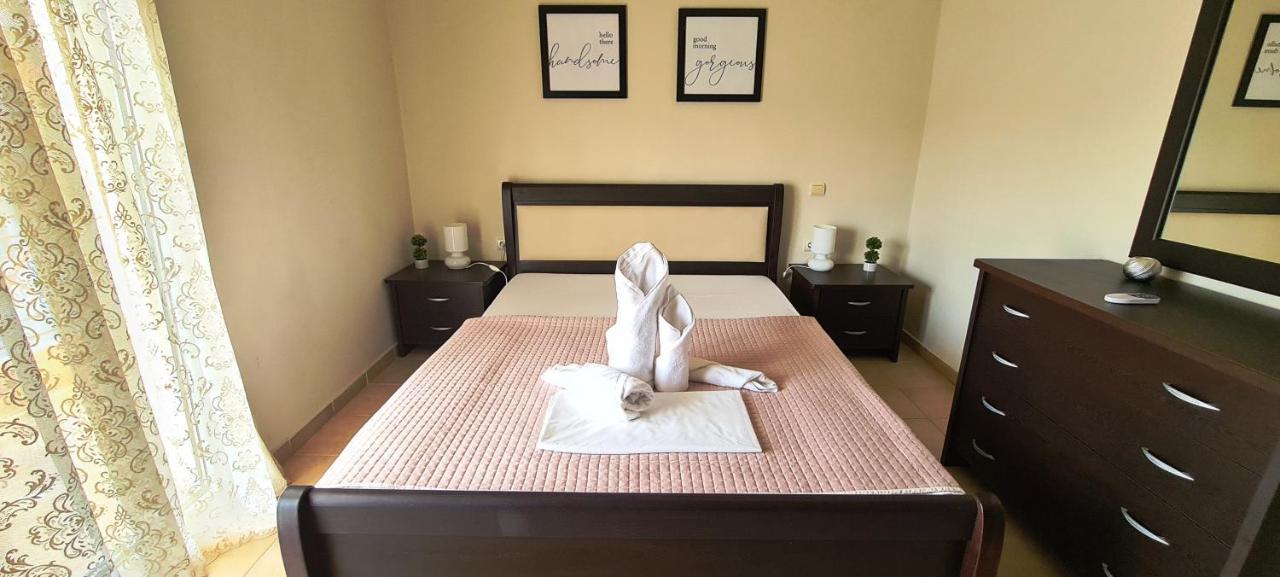 Angel Luxury Apartments เกราโมตี ภายนอก รูปภาพ