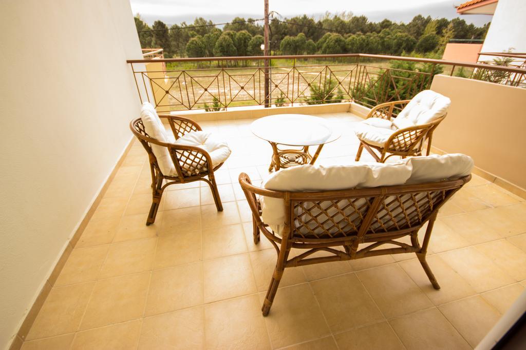 Angel Luxury Apartments เกราโมตี ภายนอก รูปภาพ