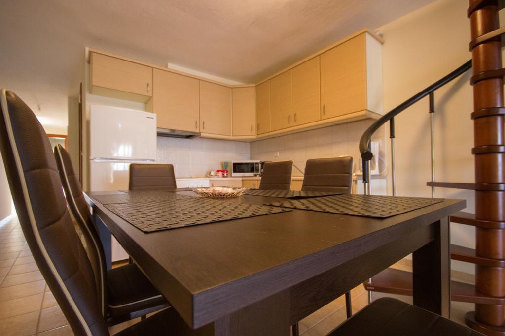 Angel Luxury Apartments เกราโมตี ภายนอก รูปภาพ