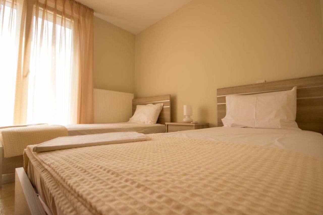 Angel Luxury Apartments เกราโมตี ภายนอก รูปภาพ